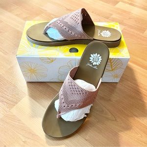 Yellow Box Feria Sandals